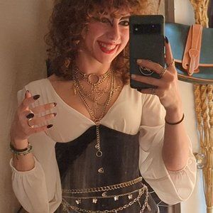 Meet your Posher, Amanda